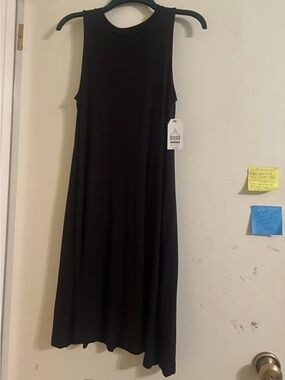 Time and Tru Sleeveless Black Swing Midi Dress